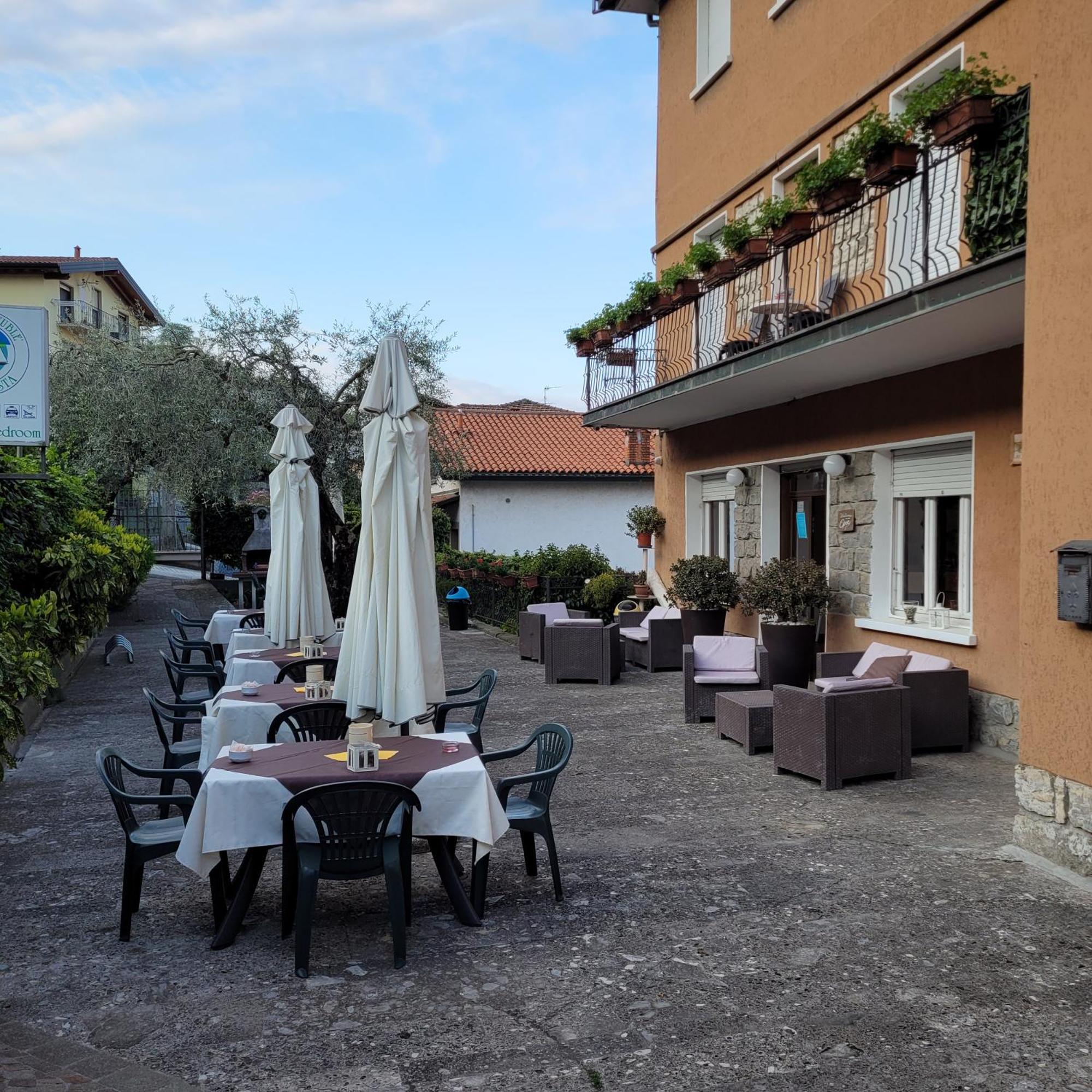 Hotel Bellavista Meuble Монте Изола Екстериор снимка