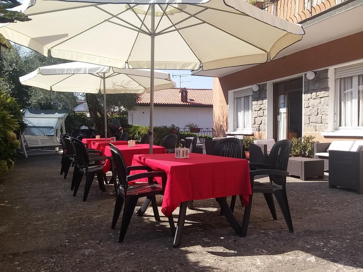 Hotel Bellavista Meuble Монте Изола Екстериор снимка