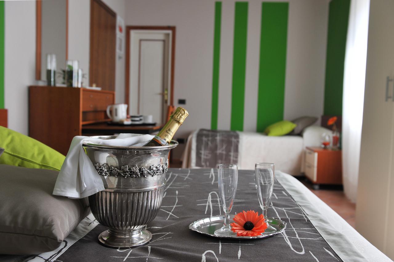 Hotel Bellavista Meuble Монте Изола Екстериор снимка